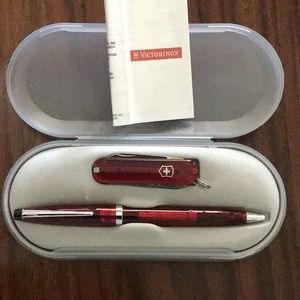 Victorinox mini knife and pen set in case